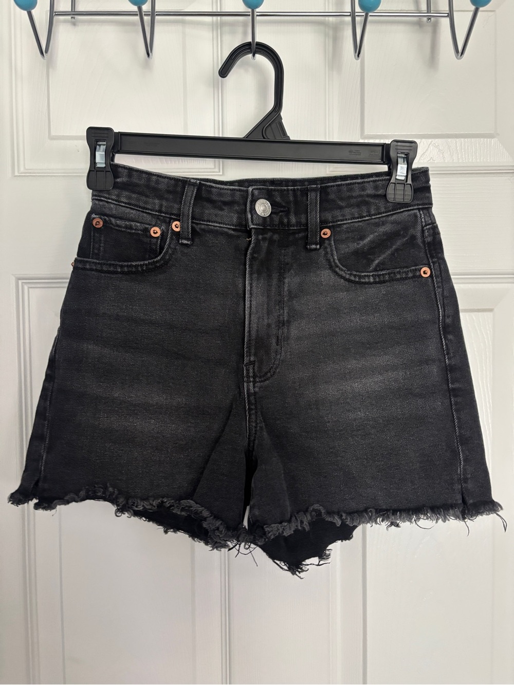 American Eagle 90s High Rise Black Denim Shorts - Size 000